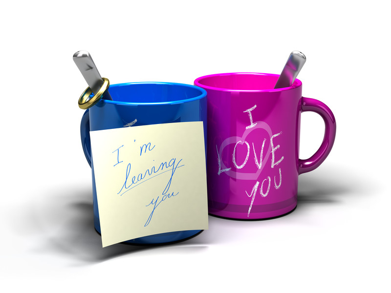 I want a divorce: Blue cup with sticky note that says, "i'm leaving you."